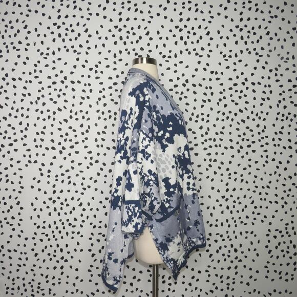 Marla Wynne Blue Abstract Print Open Front Sweater Cardigan - Picture 6 of 10